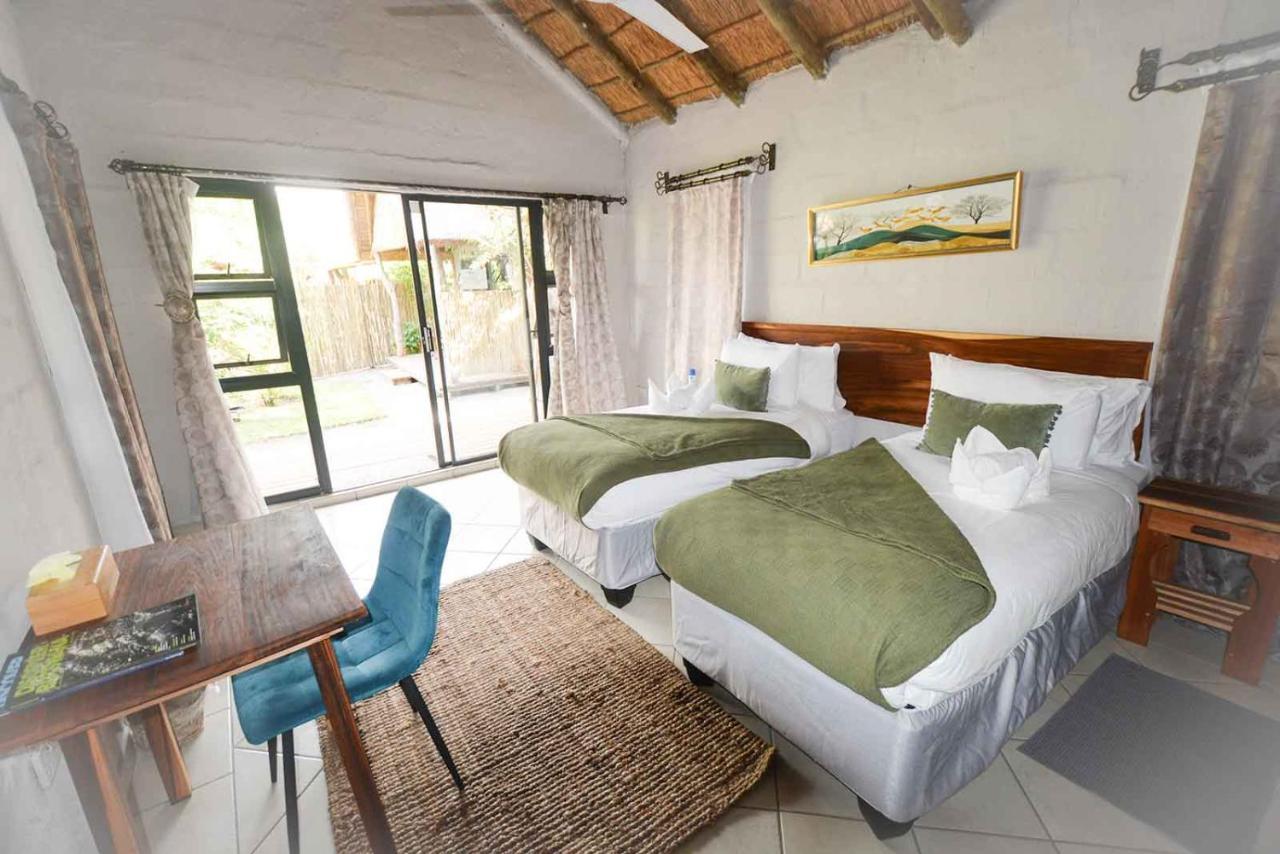 African Excursions Guest House Khwai 외부 사진