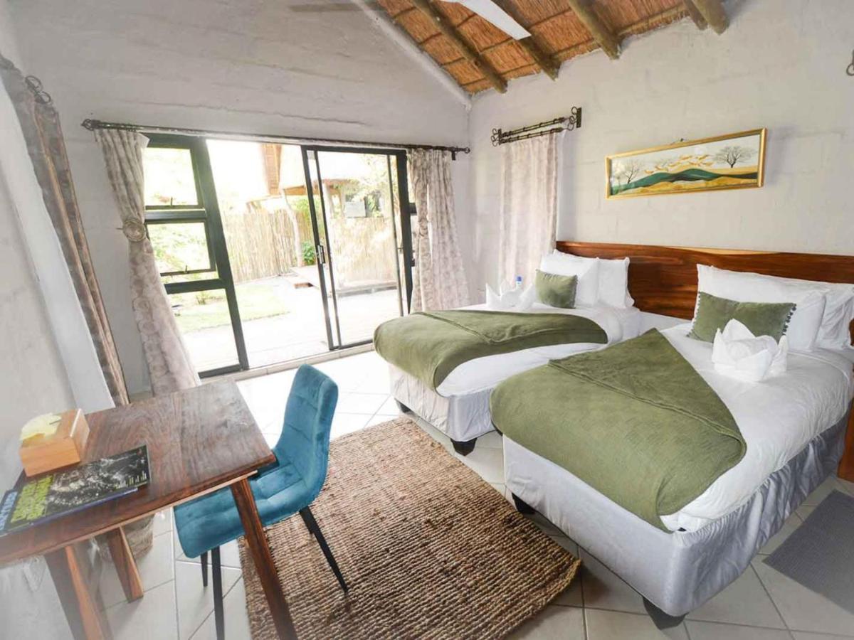 African Excursions Guest House Khwai 외부 사진
